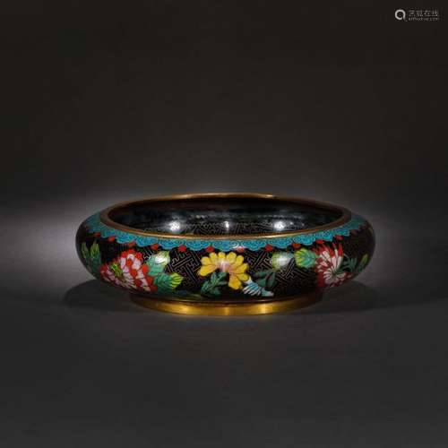 Cloisonné bronze bowl with flower motifs, bearing …