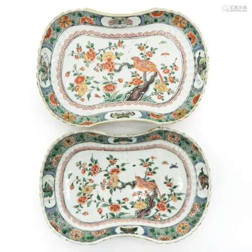 A Pair of Chinese Famille Verte Trays