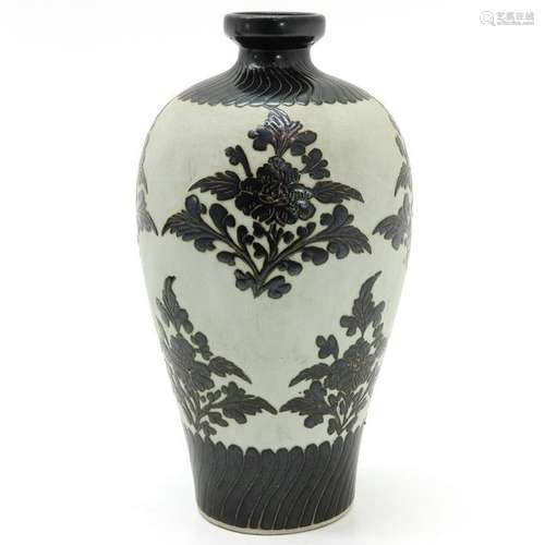 A Chiinese Stoneware Vase