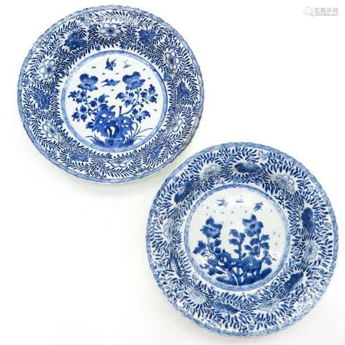 A Pair of Chinese Blue and White Bowls