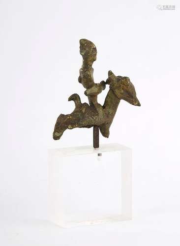 Statuette en bronze de cavalier sur son animal. Ha…