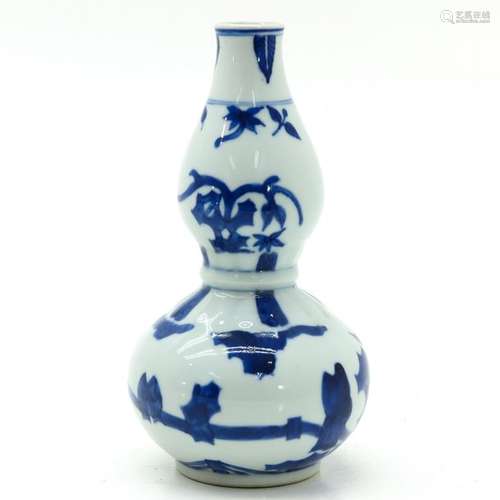 A Chinese Blue and White Double Gourd Vase