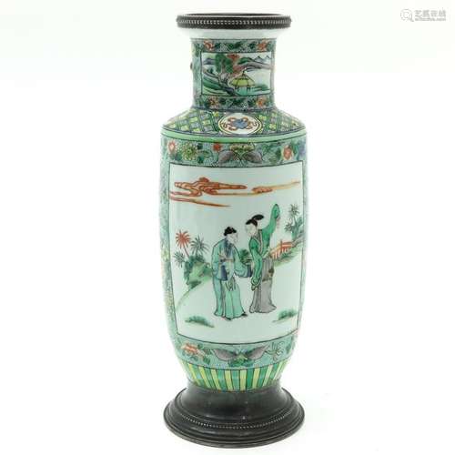 A Chiinese Famille Verte Vase