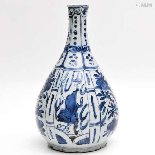 A Chinese Blue and White Bottle Vase