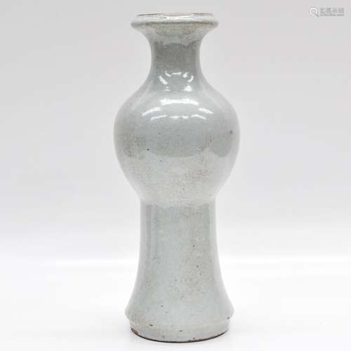 A Chinese Stoneware Vase