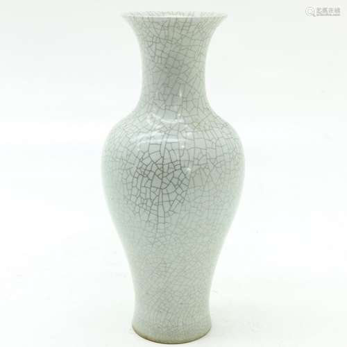 A Chinese Crackleware Vase