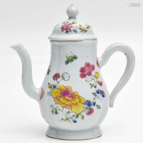 A Chinese Famille Rose Teapot