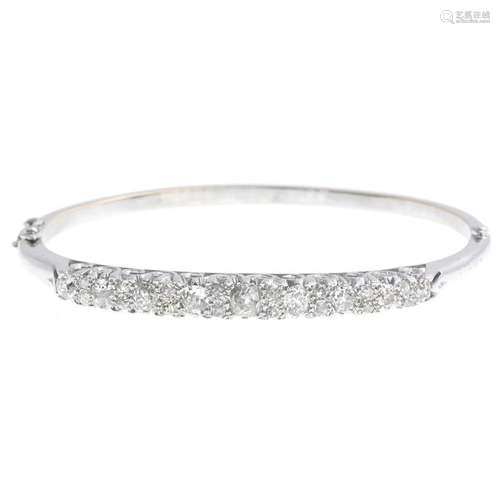 A 14KG Ladies Diamond Bracelet Approx. 4CTW