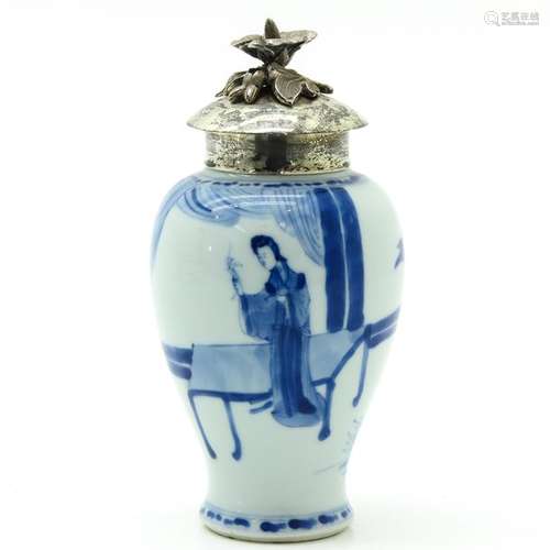 A Chinese Blue and White Tea Caddy