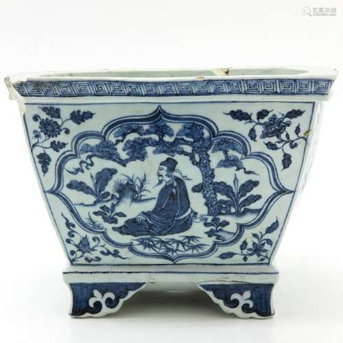 A Chinese Blue and White Planter