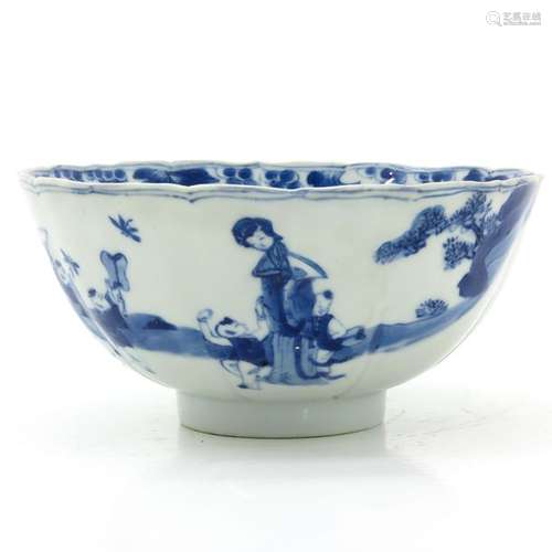 A Chinese Blue and White Decor Bowl