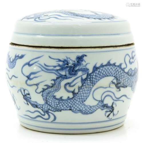 A Chinese Blue and White Box with Cover