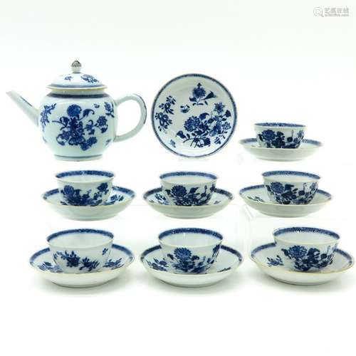 A Chinese Porcelain Tea Service