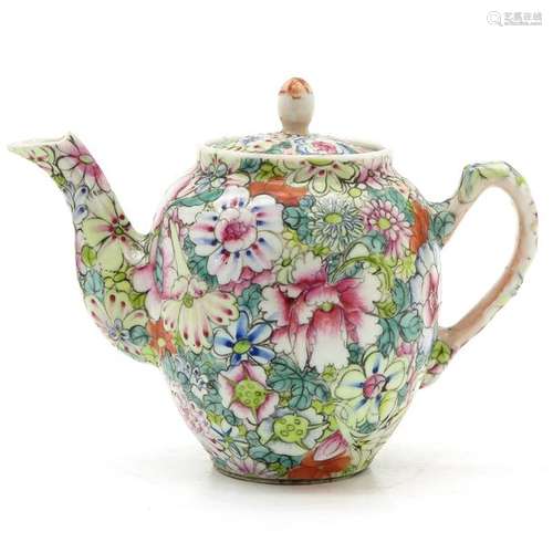 A Chinese Mille Fleur Decor Teapot