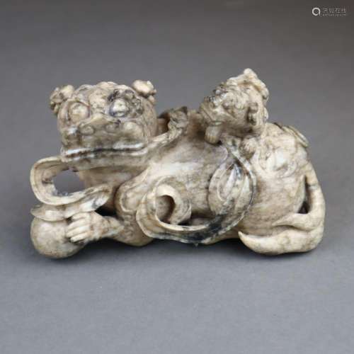 Guardian Lions Jade Figurine - China, Ming dynasty…