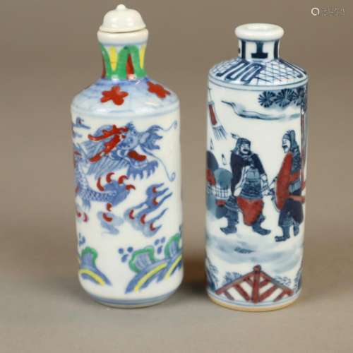 Zwei Snuffbottles - China, Porzellan mit Unter-und…