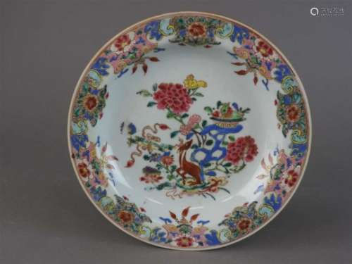 A pair of Chinese famille rose porcelain indented plates, Qing dynasty, Yongzheng, each decorated