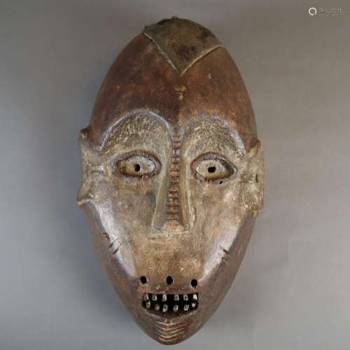 Maske der Fang - Gabun, Maskengesicht mit keilförm…