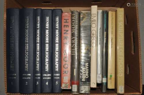HENRY MOORE BIBLIOGRAPHY, 4to, 5 vols 1992 - 94. Minor library marks. With other books on sculpture,