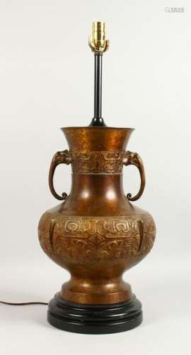 A LARGE CHINESE ARCHAIC BRONZE STYLE TABLE LAMP.  Base: