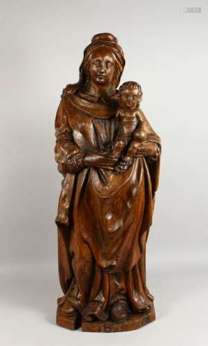 A VERY GOOD LARGE 17TH CENTURY CARVED 