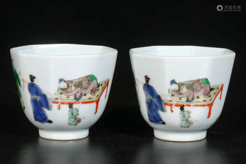 A Pair of Chinese Wu-Cai Glazed Porcelain Cups