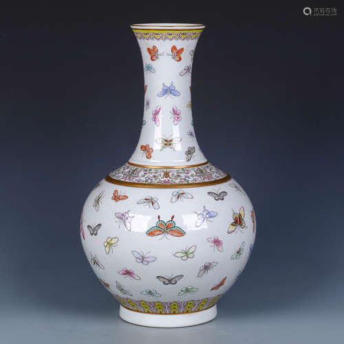 A Chinese Famille-Rose Porcelain Vase