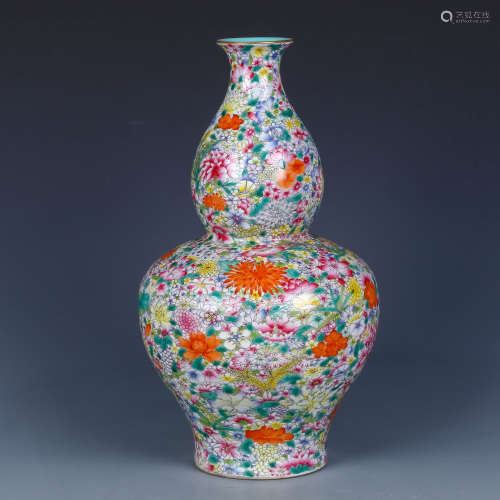 A Chinese Famille-Rose Porcelain Double Gourd Vase