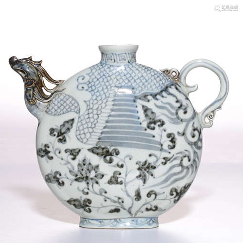 A Chinese Blue and White Porcelain Water Pot