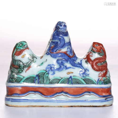 A Chinese Wu-Cai Glazed Porcelain Brush Rest