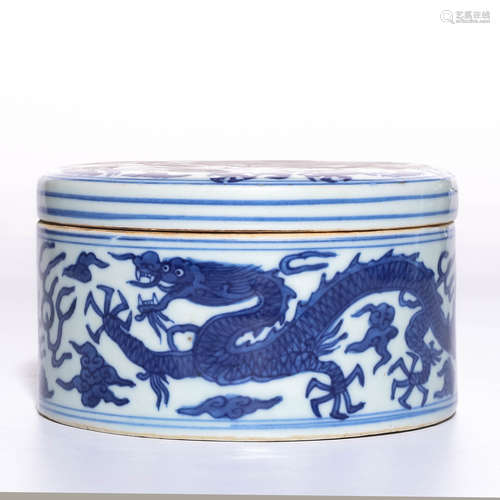 A Chinese Blue and White Porcelain Round Box with Cover