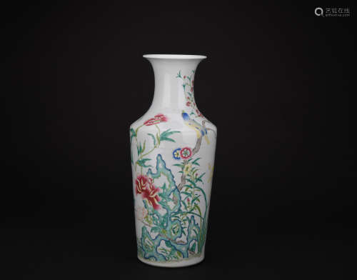 Qing dynasty pastel vase with flower and bird pattern