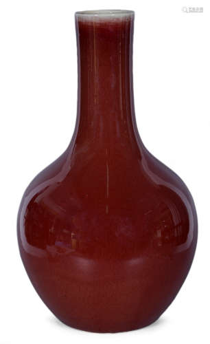 50年代红釉天球瓶