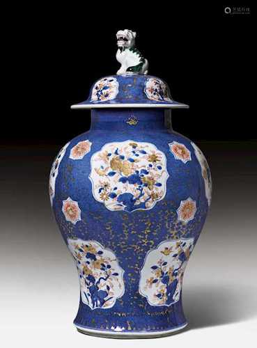 IMARI-DECKELVASE.