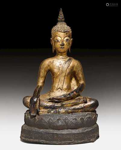 SITZENDER BUDDHA SHAKYAMUNI.