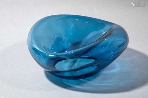 KLAGERIAN 99 (?) Coupe moderniste en verre bleu tr…