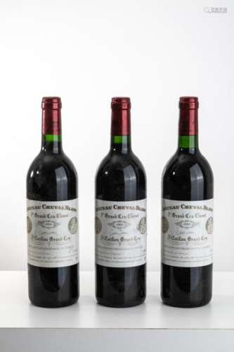 3 bouteilles CHÂTEAU CHEVAL BLANC Saint Emilion 19…