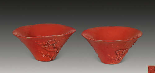 清 珊瑚红雕瓷梅花杯 （一对）