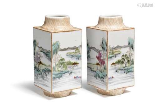 A pair of Chinese 'faux bois' porcelain vases, Cong, decorated in enamel colours. [...]