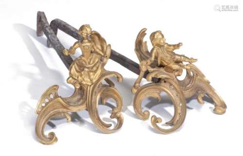 Paire de chenets de style Louis XV - Paire de chenets de style Louis XV en bronze [...]