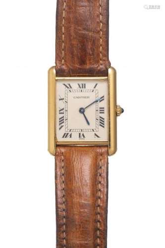 Cartier Paris, montre-bracelet Tank à quartz, boîtier rectangulaire en or jaune [...]