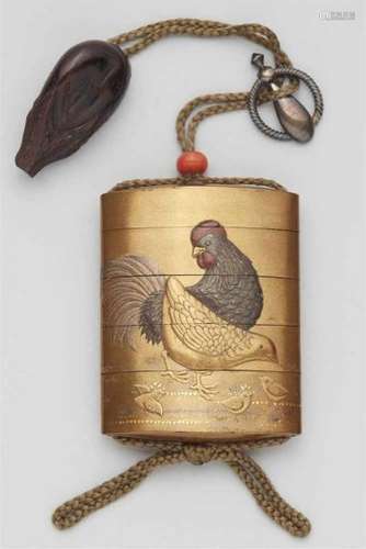 A four-case inrô. Early 19th centuryDisplaying on one side a rooster, a hen and [...]