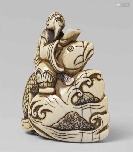 An ivory netsuke of Kinko Sennin. Late 18th / early 19th centuryHolding his scroll, [...]