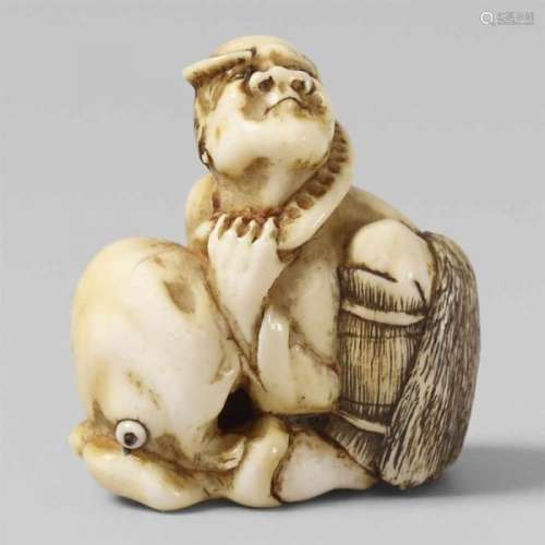 An ivory netsuke of a fisherman with an octopus. 19th centurySquatting and [...]