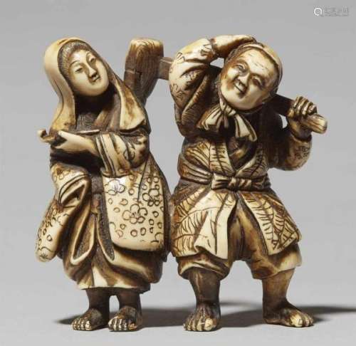 A small ivory okimono of a peasant couple. Late 19th centuryNext to the man who [...]
