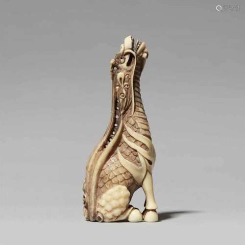 A good ivory netsuke of a baying kirin. Late 19th centurySitting on its haunches and [...]