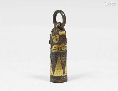 A gold and silver inlaid bronze fitting for a staff. Warring States period (480-221 [...]