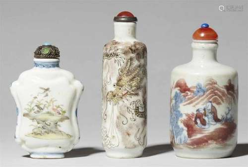 Three porcelain snuff bottles. 19th centuryDecorated with a) birds in a landscape, b) [...]