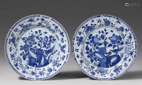 Two blue and white dishes. Kangxi period (1662-1722)Decorated in underglaze-blue to [...]