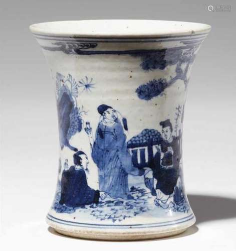 A blue and white brush potDecorated in underglaze-blue with three scholars and a [...]